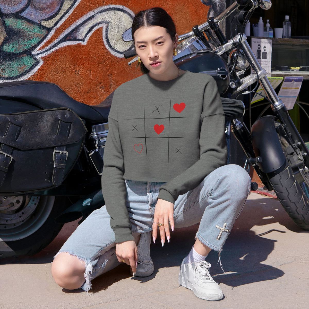 Trendy Women's Cropped Sweatshirt