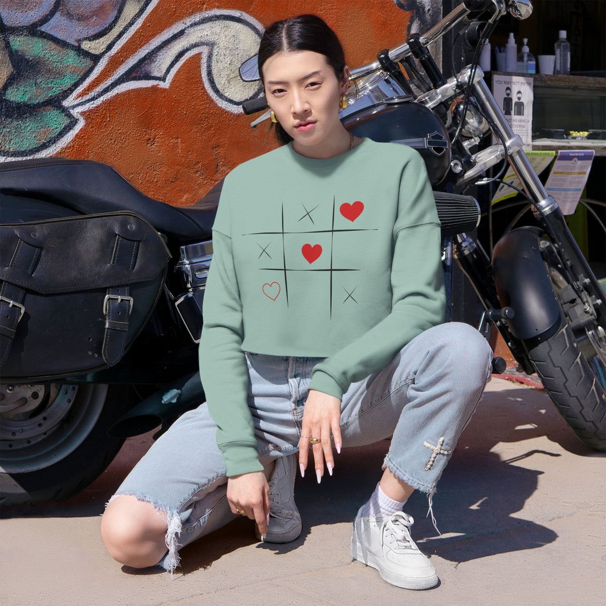 Trendy Women's Cropped Sweatshirt